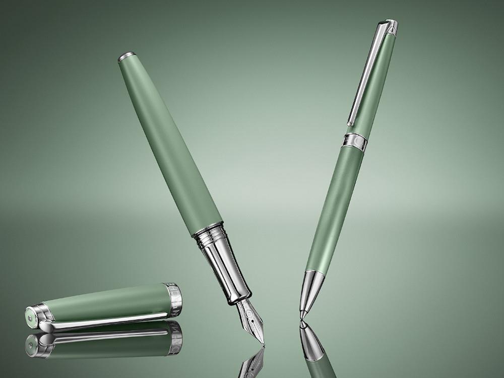 Caran d'Ache Léman Slim Vert de Gris Fountain Pen, Green, 4791.713