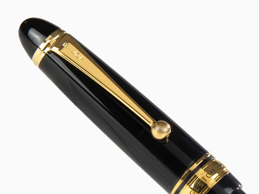 Pilot Custom 823 Fountain Pen, Acrylic Resin, Gold trim, Black