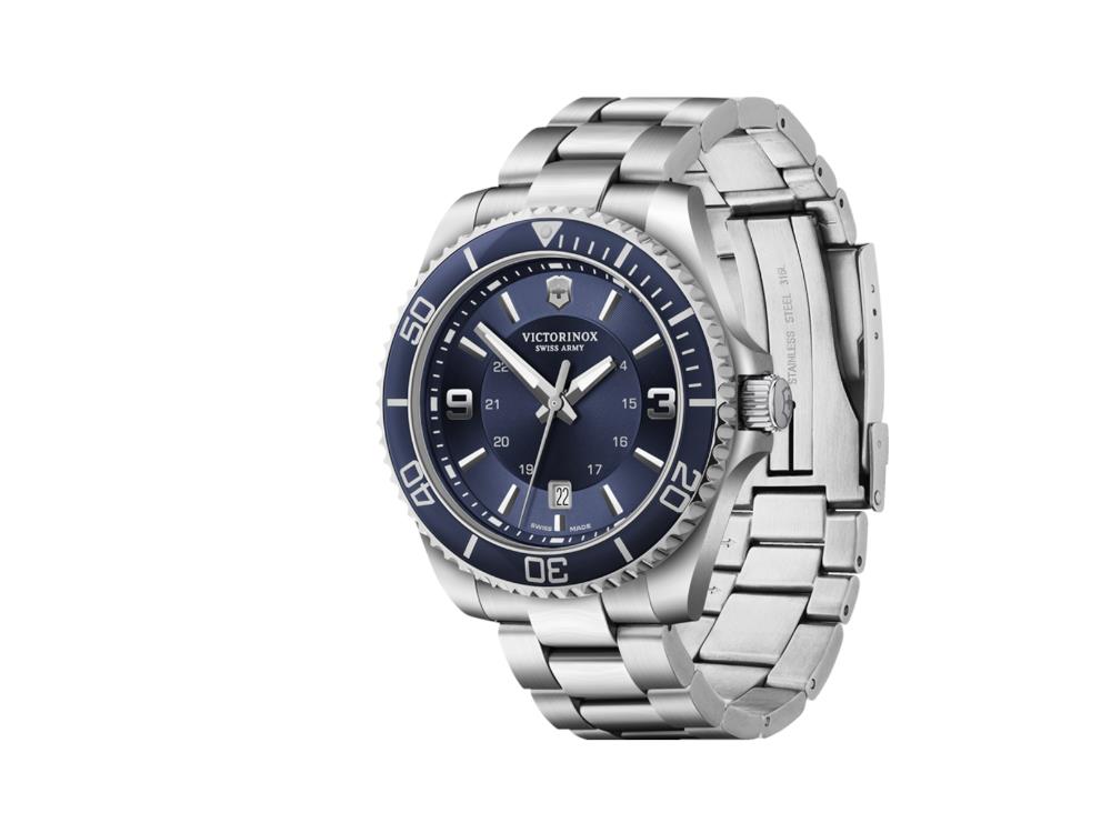 Victorinox maverick sale blue dial